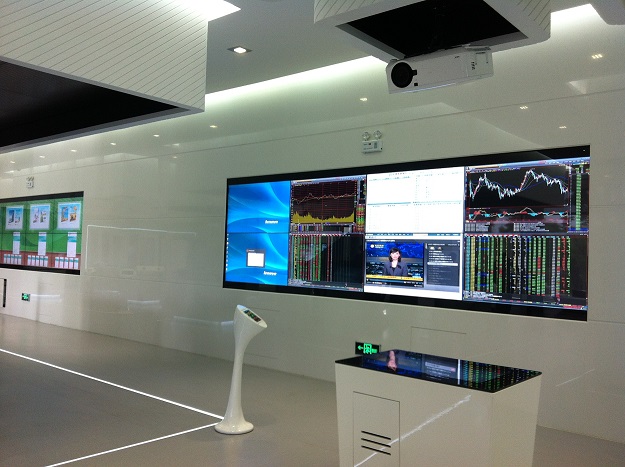 目前液晶拼接屏生產(chǎn)廠家的發(fā)展現(xiàn)狀如何？